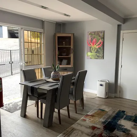 Apt- Sleeps 2 - Pool & Parking - Madeira Funchal (Madeira)
