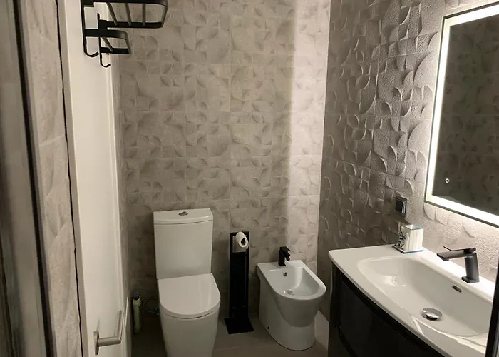 Apt- Sleeps 2 - Pool & Parking - Madeira * Funchal (Madeira)