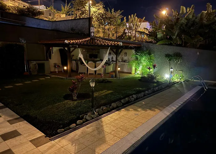 Apartament Apt- Sleeps 2 - Pool & Parking - Madeira *