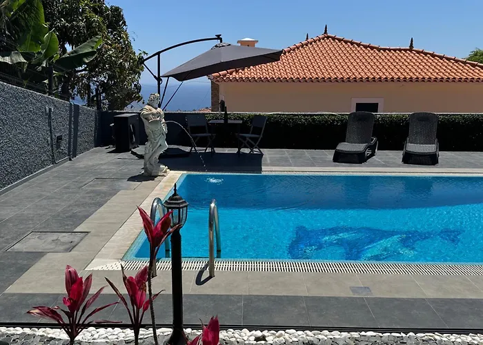 アパート Apt- Sleeps 2 - Pool & Parking - Madeira フンシャル