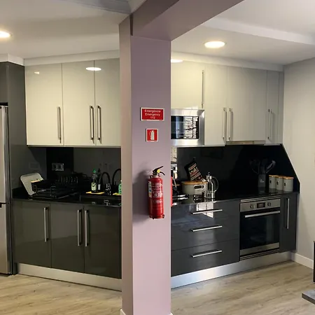 Appartamento Modern Apartment Sleeps2 W Pool In Funchal *