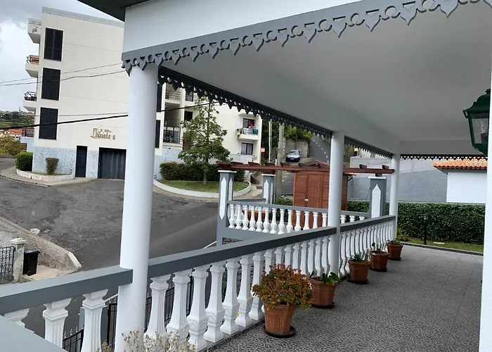 アパート Apt- Sleeps 2 - Pool & Parking - Madeira