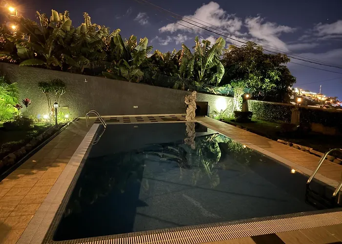 アパート Apt- Sleeps 2 - Pool & Parking - Madeira フンシャル