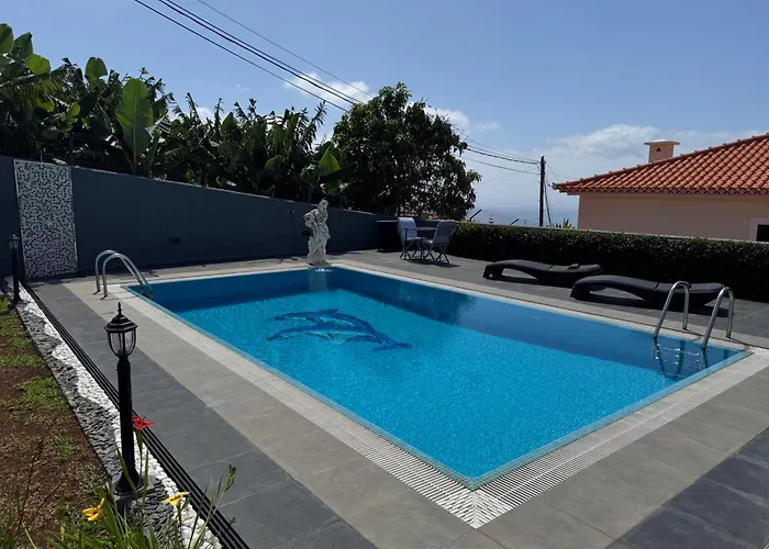 Apt- Sleeps 2 - Pool & Parking - Madeira アパート フンシャル